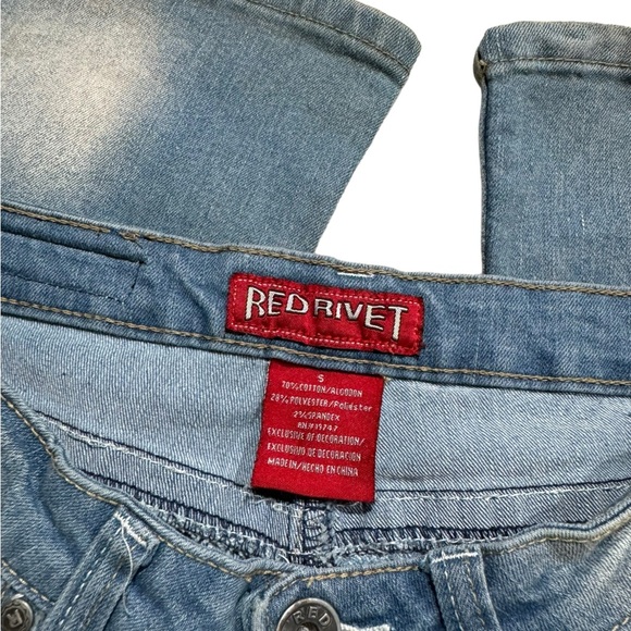 2000s Red Rivet Flare Jeans - Picture 3 of 7